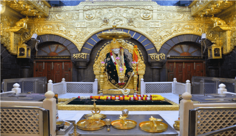 शिरडी साईं बाबा मंदिर (Shirdi Sai Baba Temple)