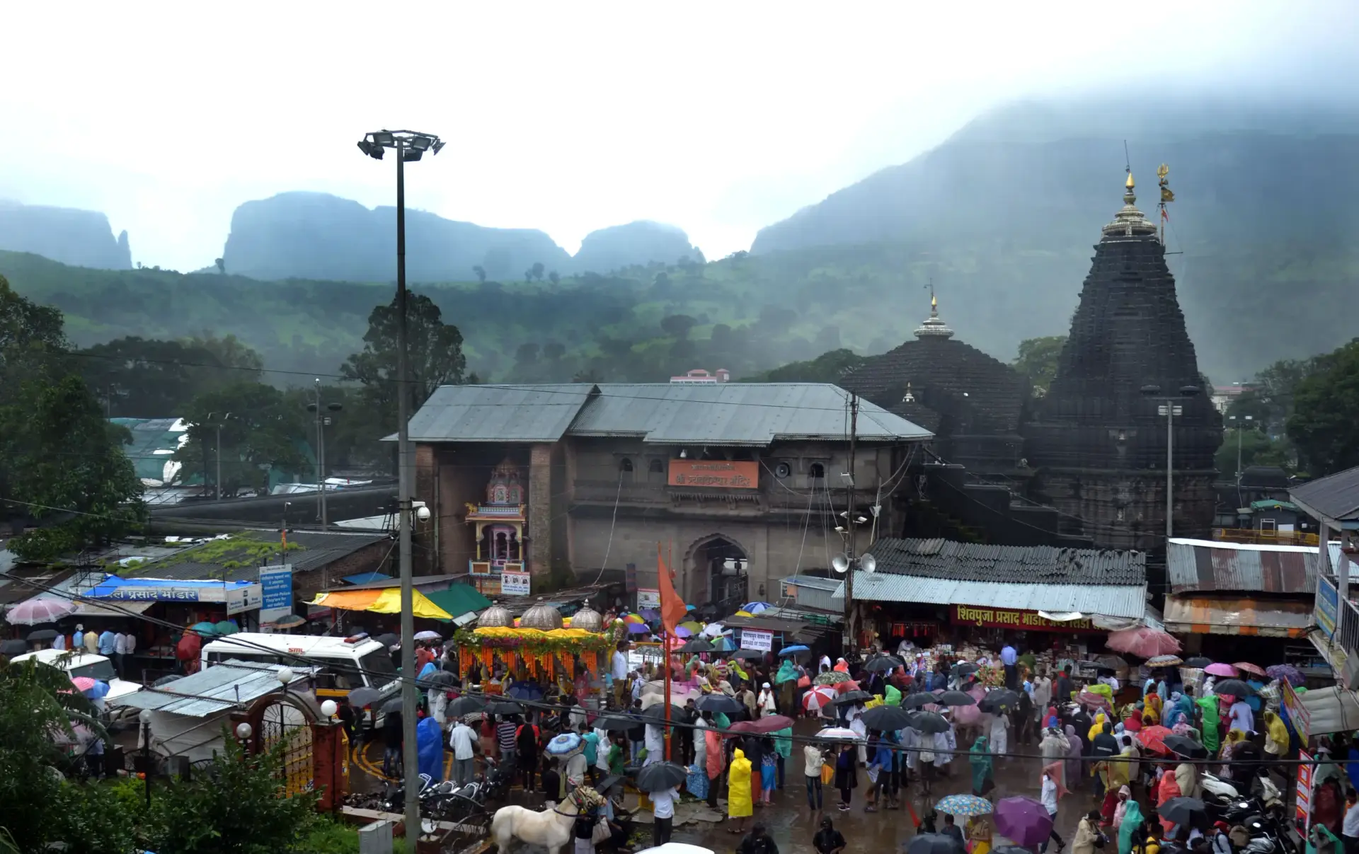 त्र्यंबकेश्वर मंदिर नासिक